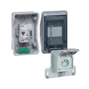 Kit Green'up Access pour véhicule électrique coffret équipé et précâblé + prise + patère + disjoncteur différentiel
